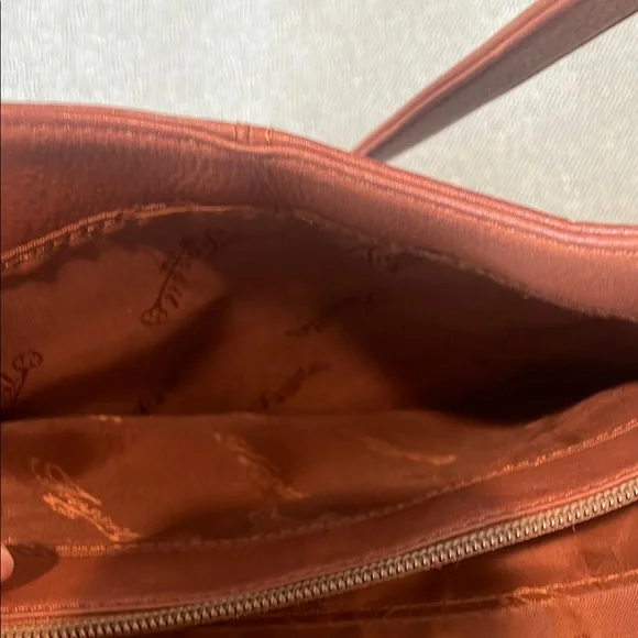 Brown Distressed Leather Vintage Fossil 1954 Key Shoulder Bag. - Picture 9 of 11